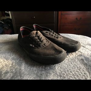 Vans Authentic Pro - Black/Black